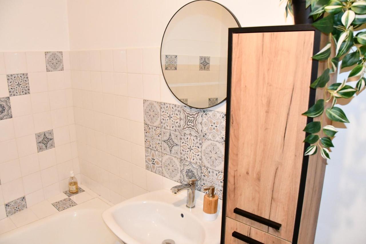 Appartement 32 M2 Intra Muros - Wifi - Netflix - Bureau 아비뇽 외부 사진